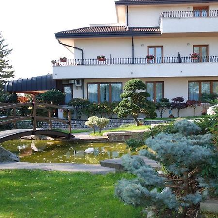 Al Giardino Ξενοδοχείο Fanna Εξωτερικό φωτογραφία