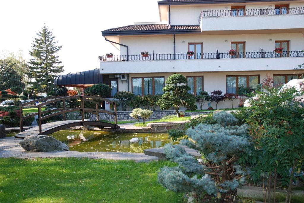 Al Giardino Ξενοδοχείο Fanna Εξωτερικό φωτογραφία
